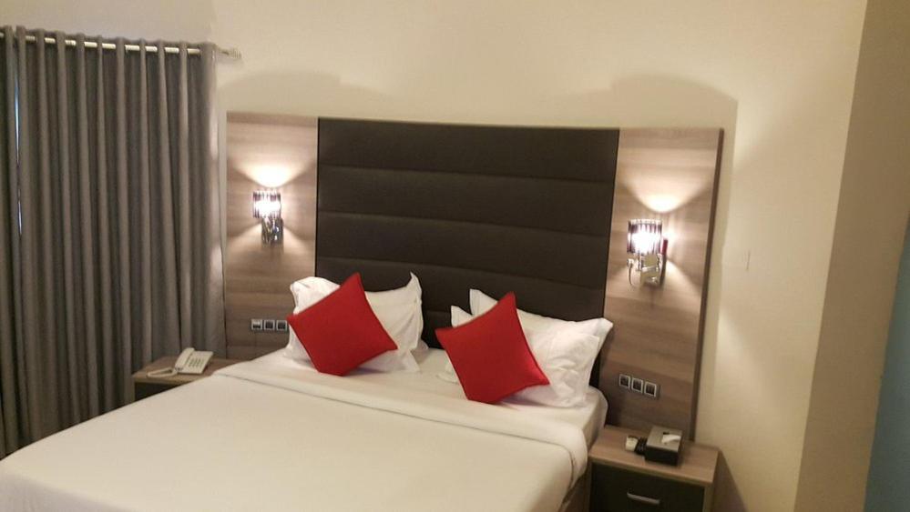 Scarlet Lodge ลากอส ภายนอก รูปภาพ