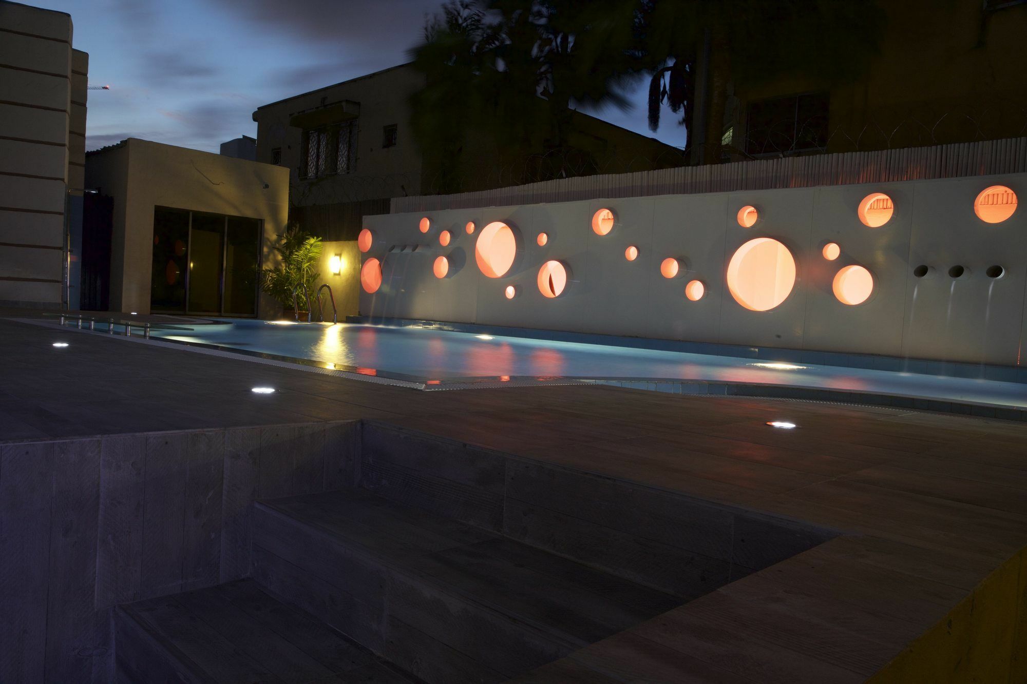 Scarlet Lodge ลากอส ภายนอก รูปภาพ